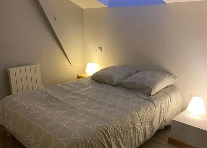 Proche Bordeaux Centre : Petite Maison De Ville +Parking